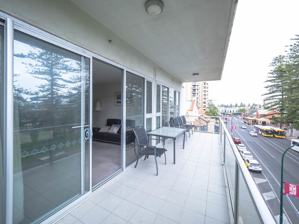 Glenelg Beachside Apartments