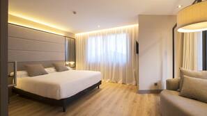 Down duvet, minibar, in-room safe, desk