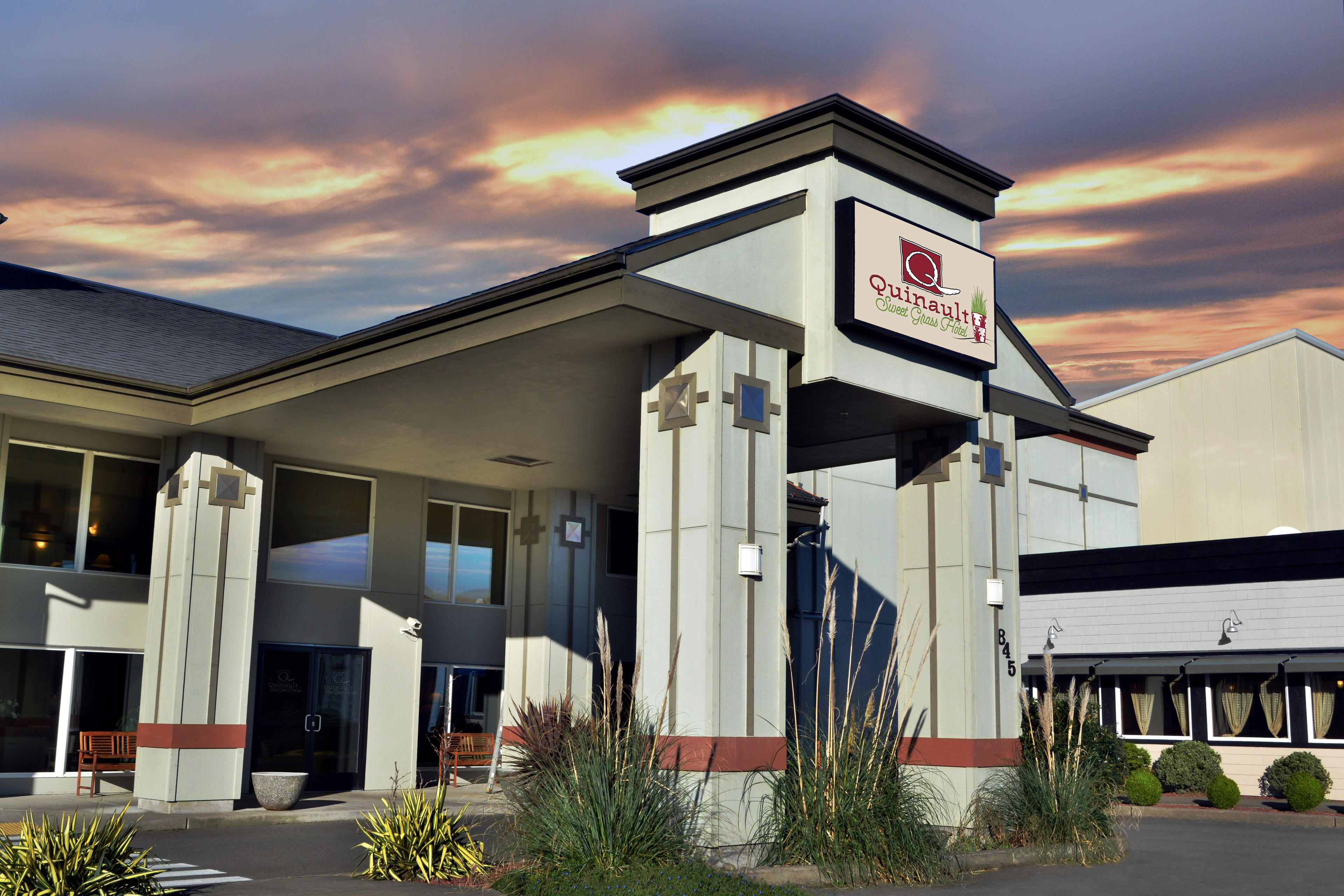 Quinault Sweet Grass Hotel in Aberdeen, United States
