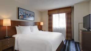 Premium bedding, in-room safe, desk, laptop workspace
