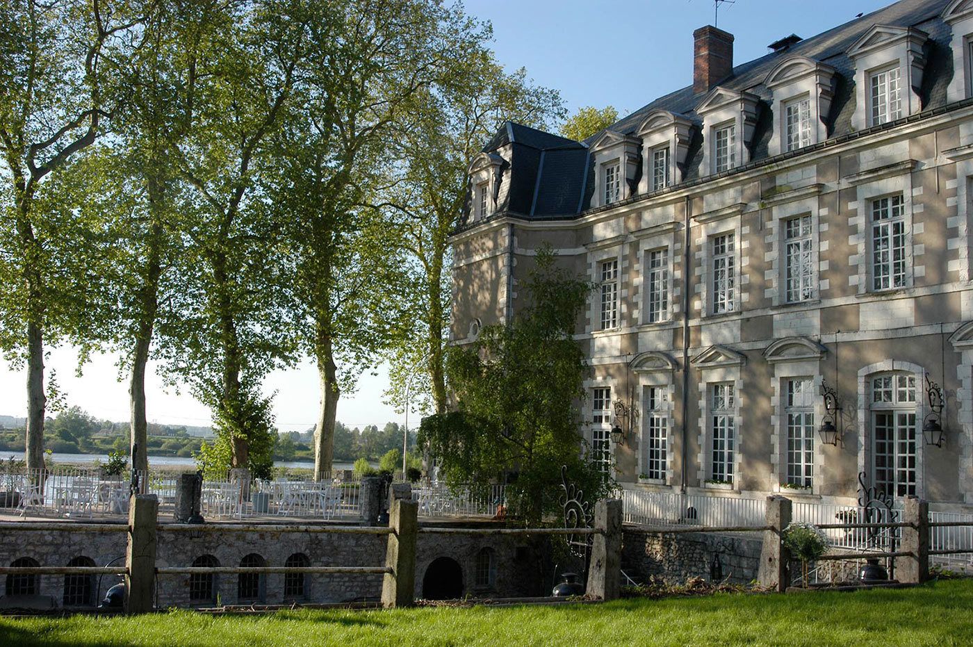 Grand Hotel de l'Abbaye in Beaugency, France