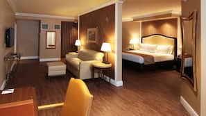 Premium bedding, in-room safe, desk, laptop workspace