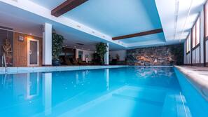 Piscine couverte