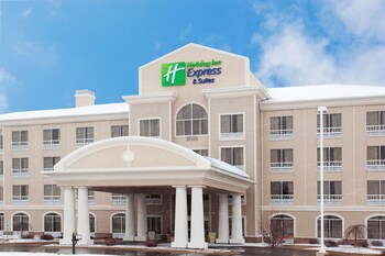 Holiday Inn Express Hotel & Suites Rockford-Loves Park