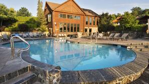 Seasonal outdoor pool