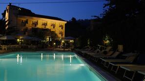 Piscina all'aperto