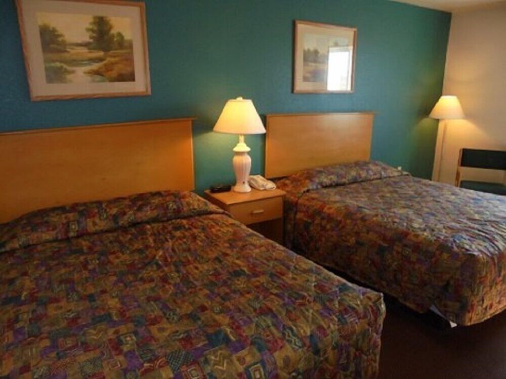 Herington Inn And Suites 2018 Room Prices 69 Deals Reviews Featured Image