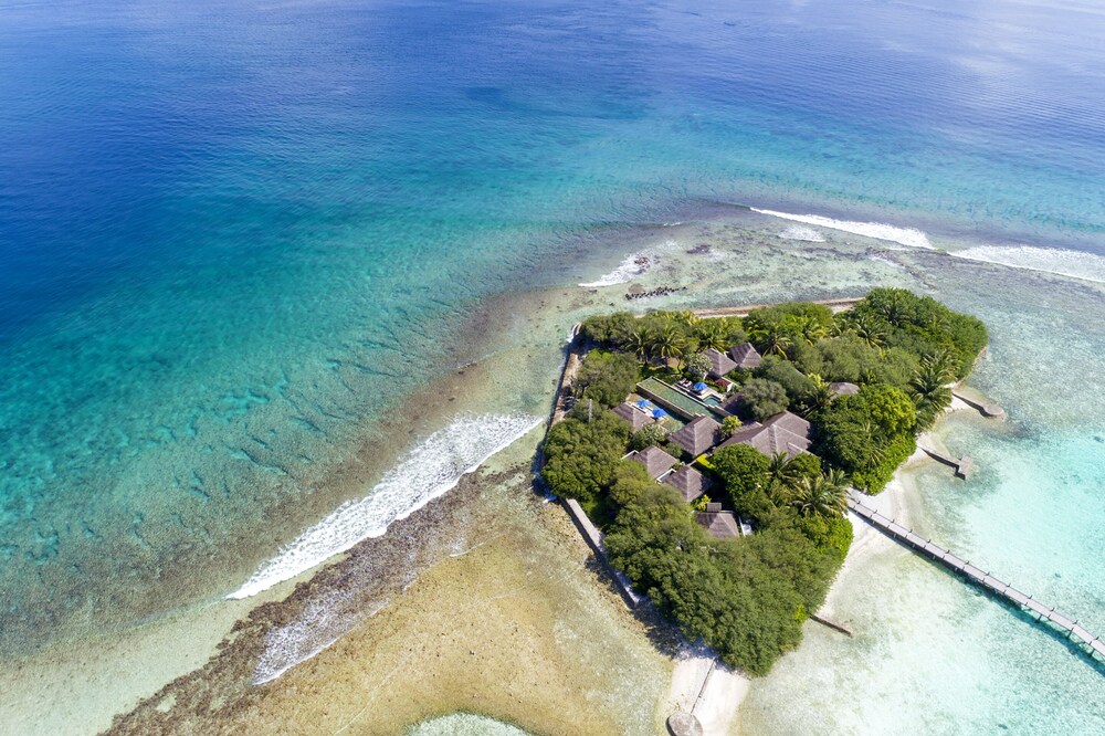 Sheraton Maldives Full Moon Resort & Spa in Furanafushi Island Best Rates & Deals on Orbitz