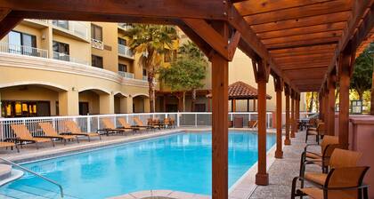 Courtyard by Marriott Sandestin Grand Boulevard