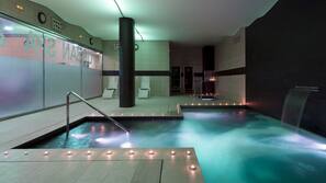 Bain à remous intérieur