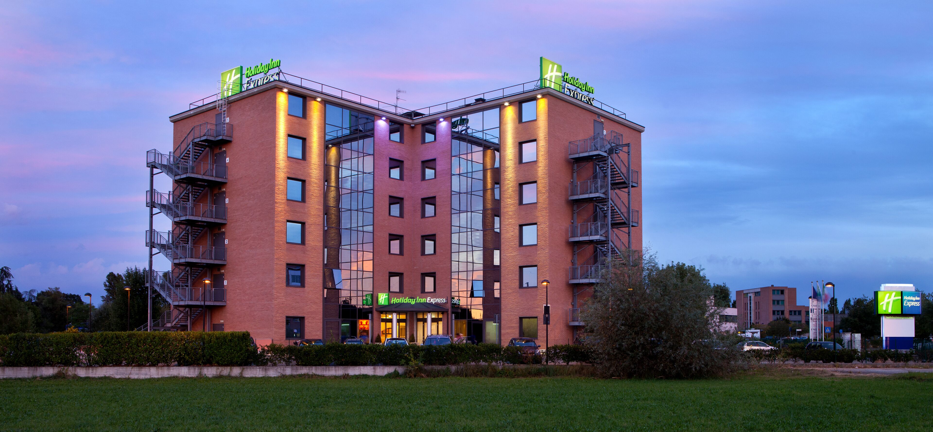 Holiday Inn Express Reggio Emilia An Ihg Hotel In Reggio Nell Emilia Expedia