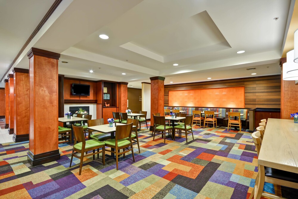 Restaurant, Fairfield Inn & Suites by Marriott Birmingham Fultondale/I65