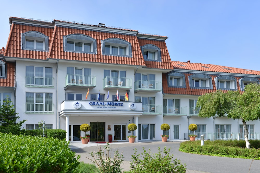 Property entrance, IFA Graal-Müritz Hotel, Spa & Tagungen