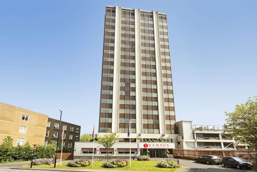 Ramada Hotel & Suites by Wyndham Coventry