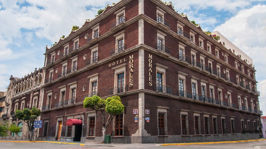 Hotel Morales Historical & Colonial Downtown Core