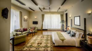 1 bedroom, premium bedding, minibar, in-room safe