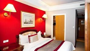Minibar, in-room safe, desk, blackout curtains