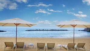 Ubicación a pie de playa y servicio gratuito de transporte a la playa