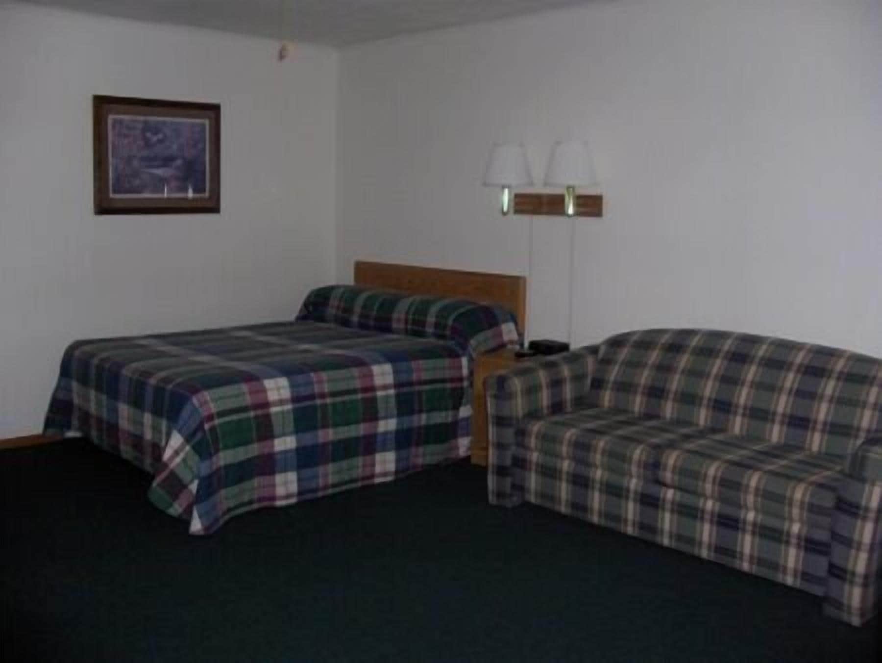 Rustic Manor Motor Lodge in Rhinelander, United States