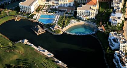 Domes Lake Algarve