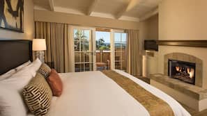 Premium bedding, down duvet, in-room safe, iron/ironing board