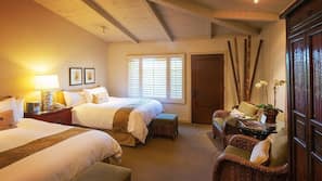 Premium bedding, down duvet, in-room safe, iron/ironing board