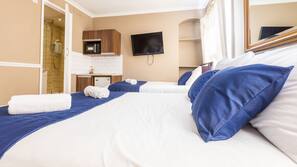 Iron/ironing board, free WiFi, linens