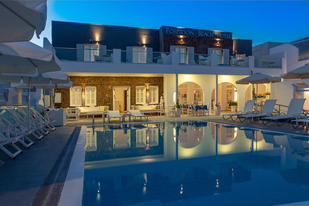 Poseidon Beach Hotel: another view