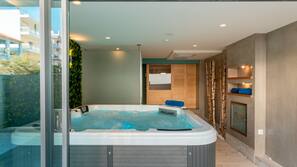 Indoor spa bath