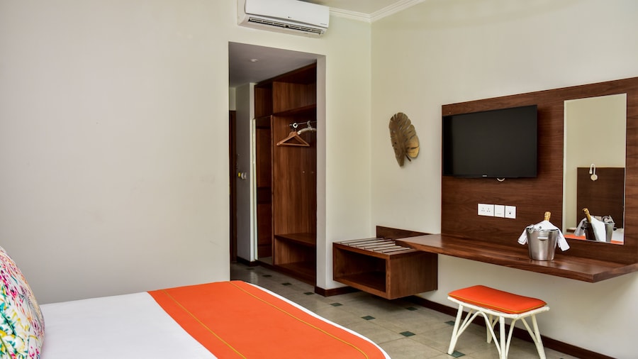 Tarisa Resort
