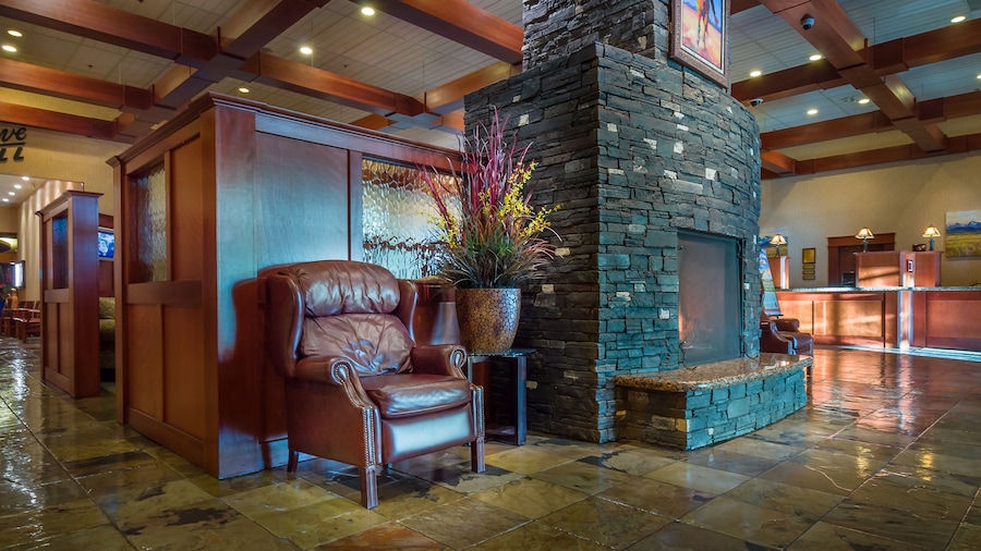 Deerfoot Inn & Casino