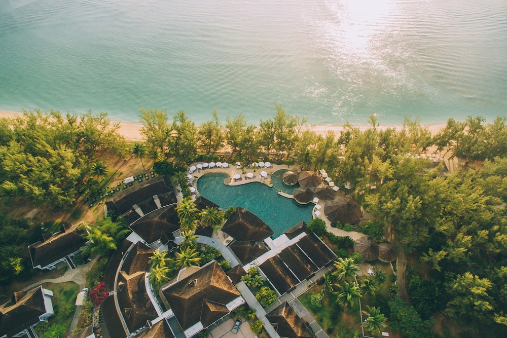 Lux Saint Gilles In Saint Paul Hotel Rates Reviews On