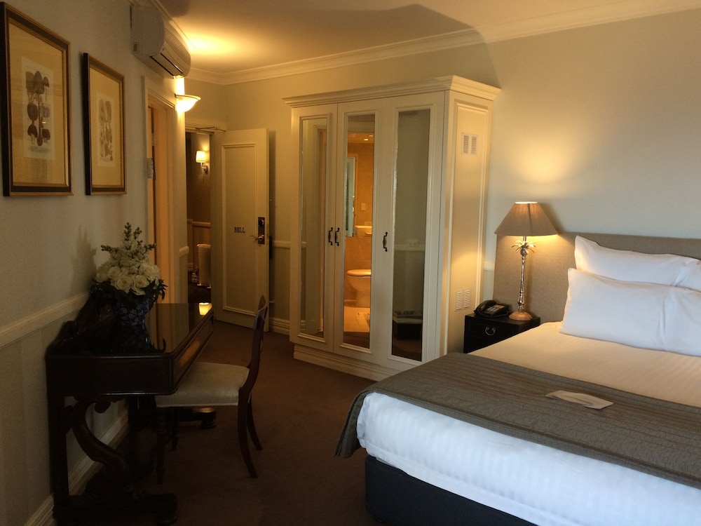 Echoes Boutique Hotel and Restaurant