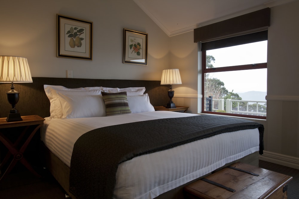 Echoes Boutique Hotel and Restaurant