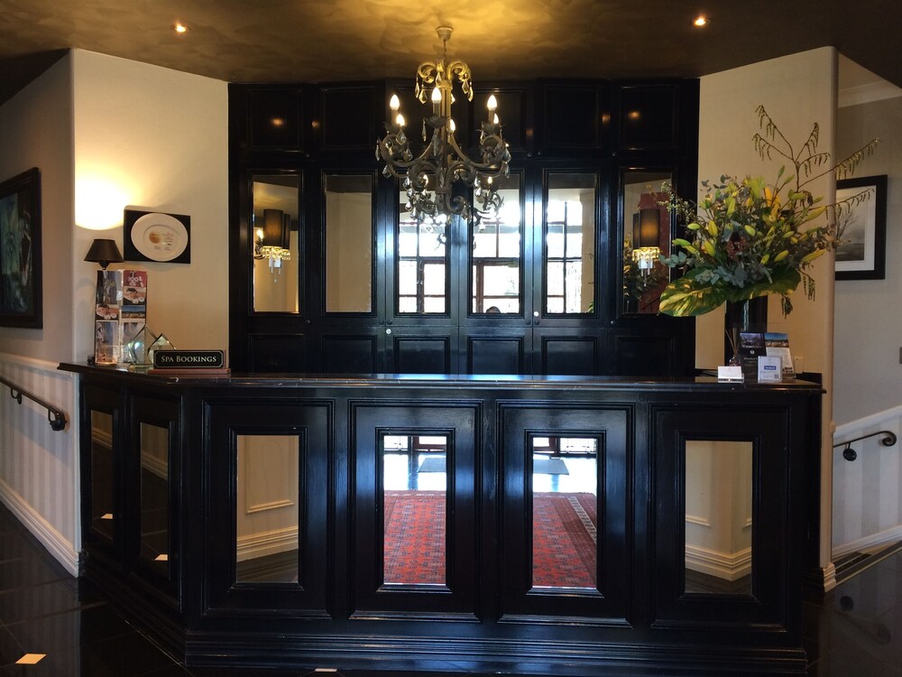Echoes Boutique Hotel and Restaurant