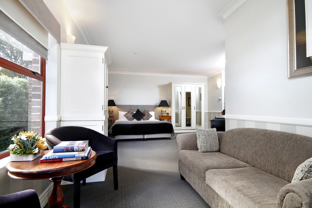 Echoes Boutique Hotel and Restaurant