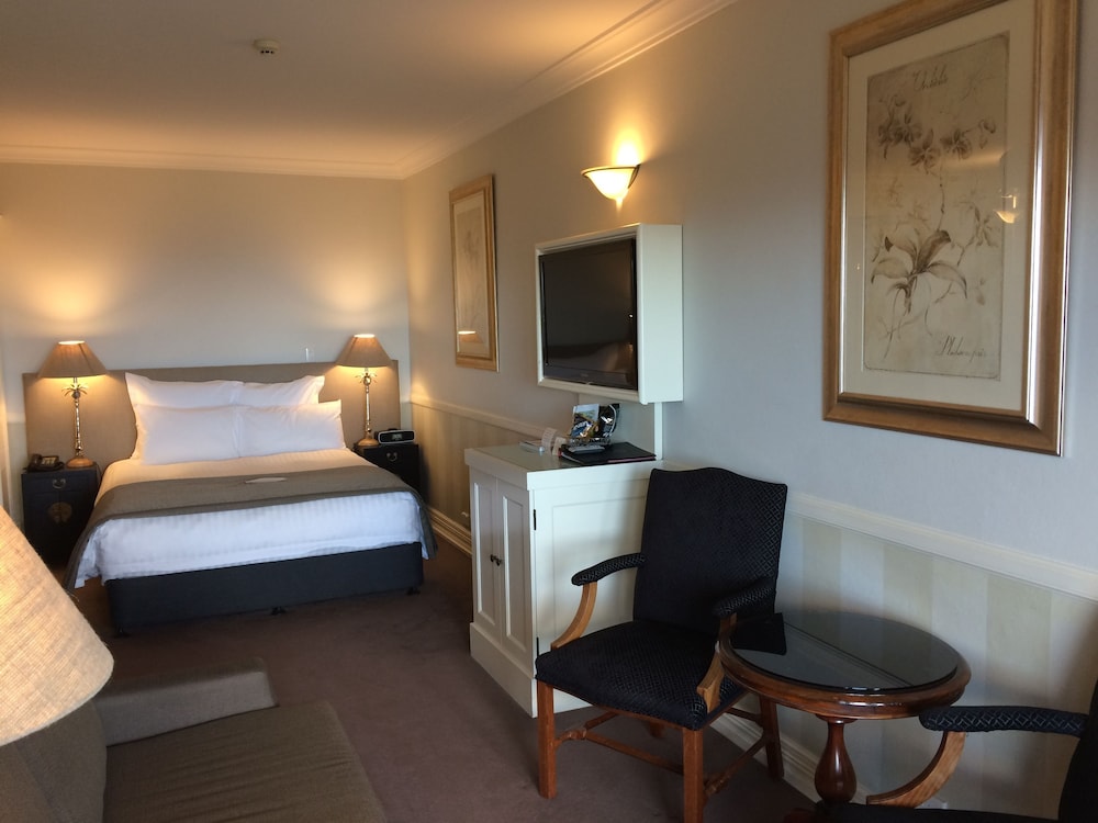 Echoes Boutique Hotel and Restaurant