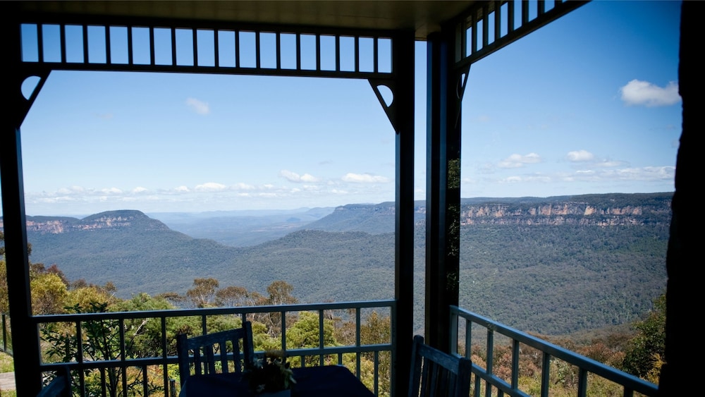 Echoes Boutique Hotel and Restaurant