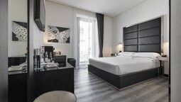 LHP Hotel Napoleon LHP Hotel Napoleon
