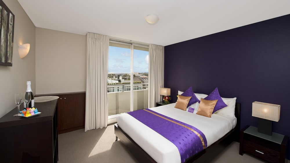 Park Regis Concierge Apartments