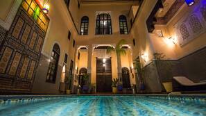 Piscine extérieure