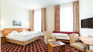 Premium bedding, down duvet, in-room safe, desk