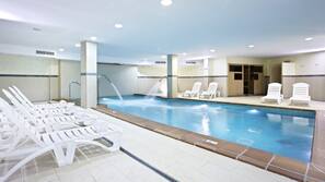 2 piscinas al aire libre, sombrillas, tumbonas
