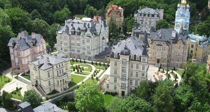 Savoy Westend Hotel