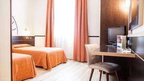 Minibar, caja fuerte, escritorio y espacio para trabajar con un portátil