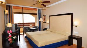 1 chambre, coffre-forts dans les chambres, bureau, rideaux occultants