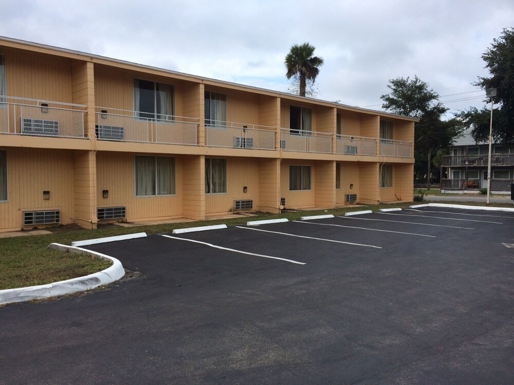 Host Inn 2018 Room Prices 55 Deals Reviews Expedia Exterior Featured Image