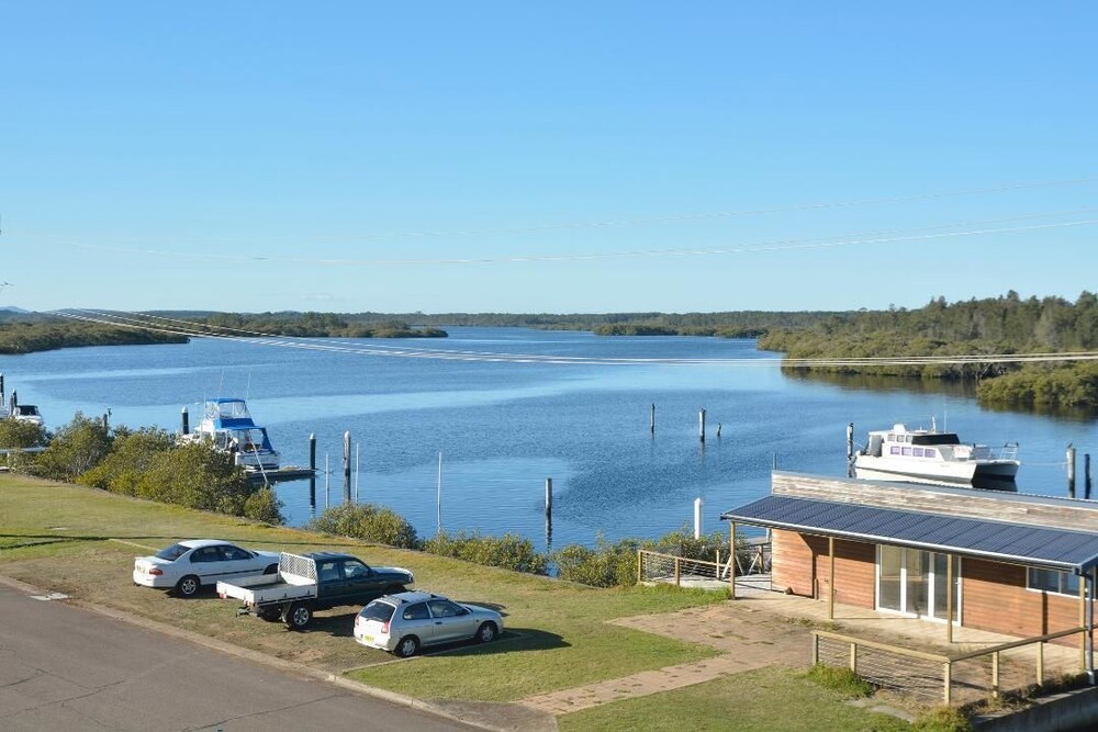 Boathouse Resort Tea Gardens