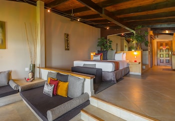 Coco De Mer Hotel And Black Parrot Suites Praslin Island 314 Room Prices Reviews Travelocity