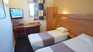 Premium bedding, in-room safe, desk, iron/ironing board